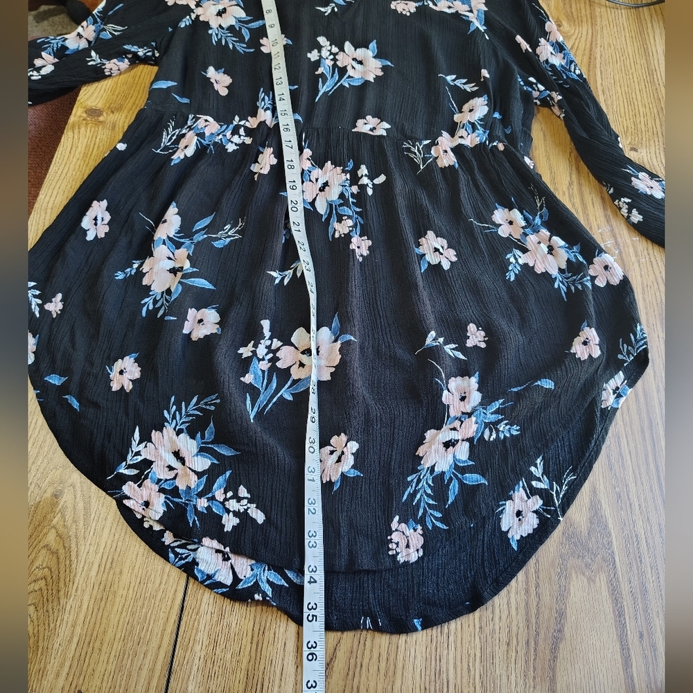 Torrid black floral blouse asymmetrical long sleeve elasticated waist rayon 1. - Picture 13 of 15